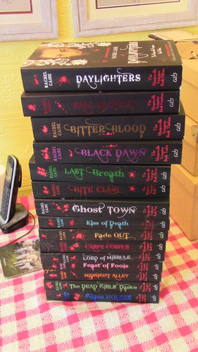 The morganville vampires - the,