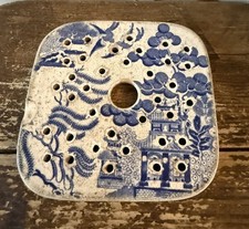 Antique Small Willow Pattern Meat Drainer 