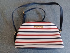Tommy Hilfiger Crossbody Bag