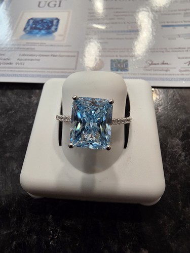 4ct aquamarine lab - ​4ct,