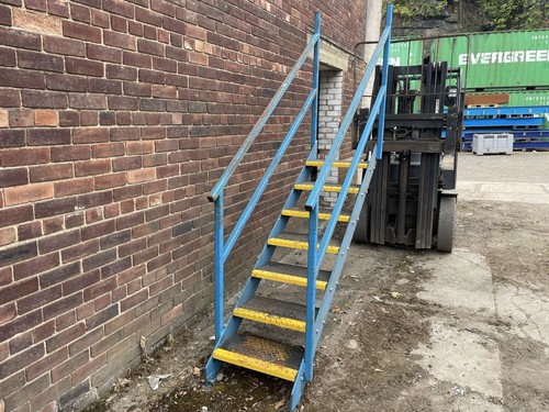 Steel staircase mezz floor - staircase,,