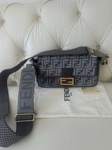 Fendi baguette bag - baguette, strap