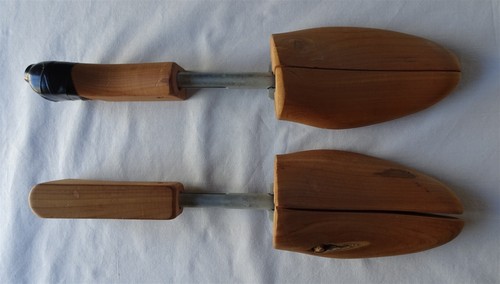 Vintage pair wood - pair,