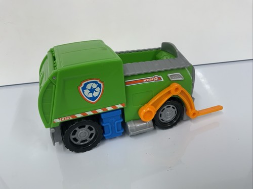 Paw patrol rocky recycle - rocky,