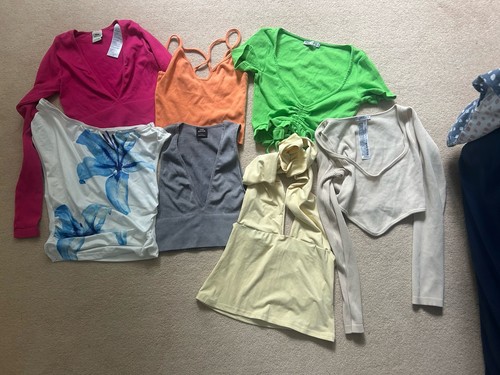 Crop tops size small - 7,