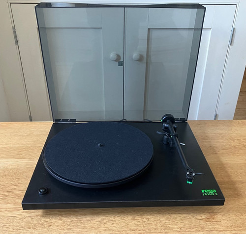 Rega planar turntable - planar,
