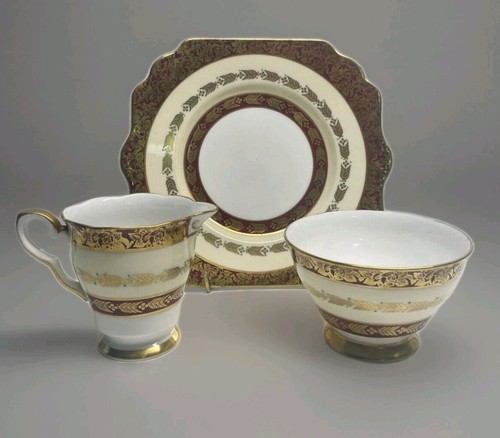 Gladstone gold red cake plate - cake,