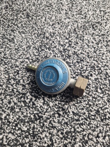 Butane gas regulator screw - gas,
