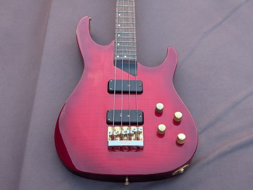 Washburn bass guitar with - washburn,