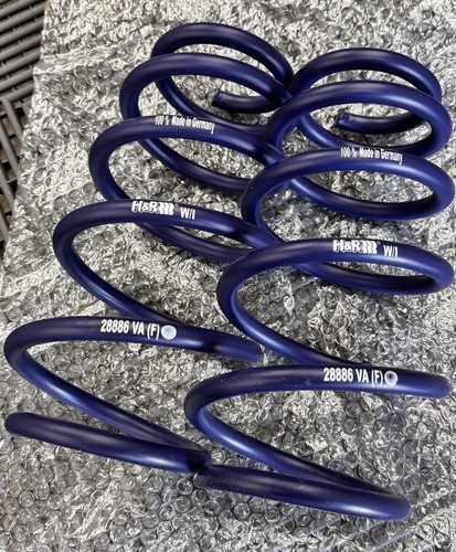 Height adjustable lowering - h+r,