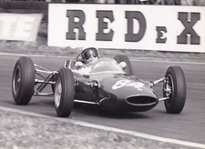 LOTUS SINGLE SEATER, CAR No.84 RACING PHOTOGRAPH, GEOFFREY GODDARD STAMP.