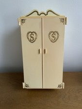 Vintage Sindy Wardrobe By