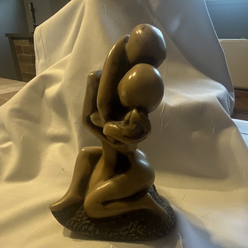 Embracing lovers resin - embracing,