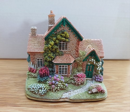 Lilliput lane mum tickled - lilliput,
