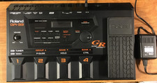 Roland GR-33 Guitar Synthesizer Multi-Effects Pedalboard Working with PSU
