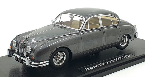Scale diecast - 1/18,
