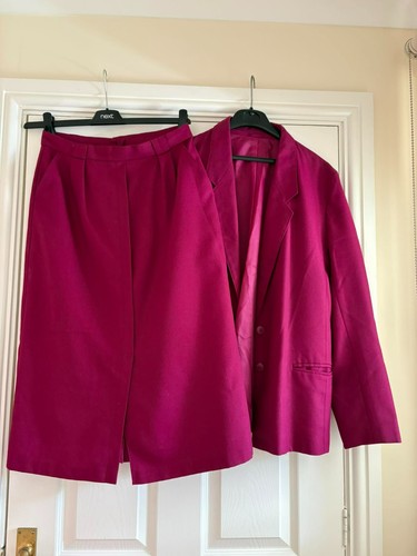 Size ladies suit by - size, 14