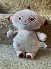 In The Night Garden Super Squashy Makka Pakka Plush Toy Figure - 25cms Tall
