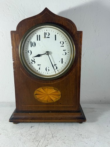 Mantle clock mahogany case - mahogany,