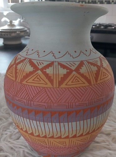 Vintage navajo style pottery - style,