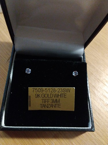 Stunning 9ct white gold tiff - white,