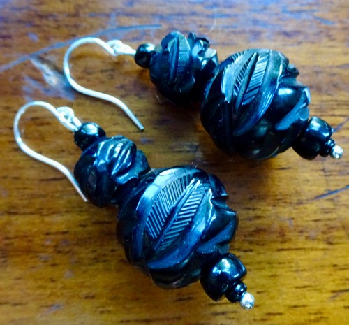 Antique victorian whitby jet - victorian,