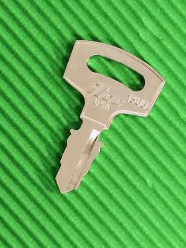 Mitsubishi tractor key - tractor, key-1583