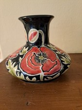 Cobridge Stoneware Poppy Vase