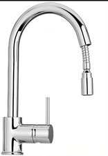 Wren Kitchen Proetus Pull-Out Tap Chrome 