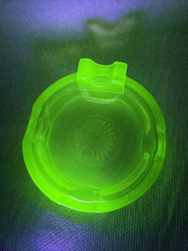 Uranium green glass cigar - glass,