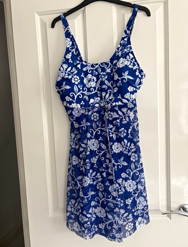 Women blue white floral - &,