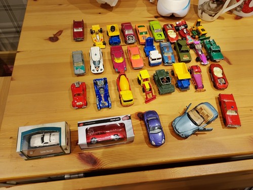 Job lot vintage matchbox - job,