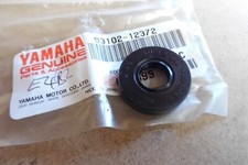YAMAHA FJR1300 FZ1 FZ8 FZS1000 YZF-R1  GENUINE NOS WATER PUMP SEAL # 93102-12372