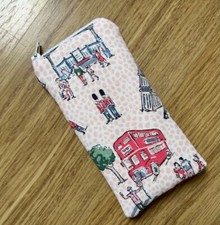 ZIPPED GLASSES / SUNGLASSES