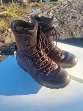 Altberg defender boots size 10M