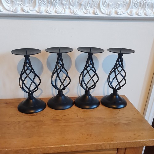 Black metal pillar candle - x,