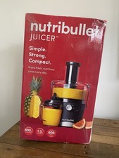 Nutribullet 800W Centrifugal Juicer.  8 Piece Set 1.5L Pulp Basin & 800ml Juicer