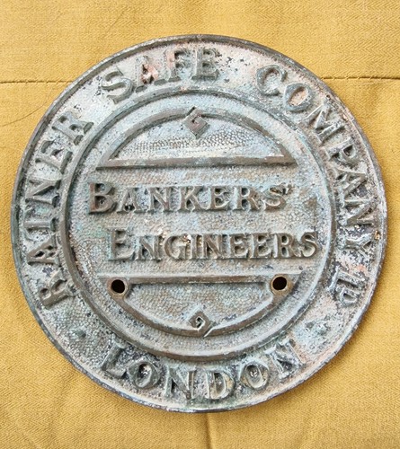 Ratner safe plaque - safe,