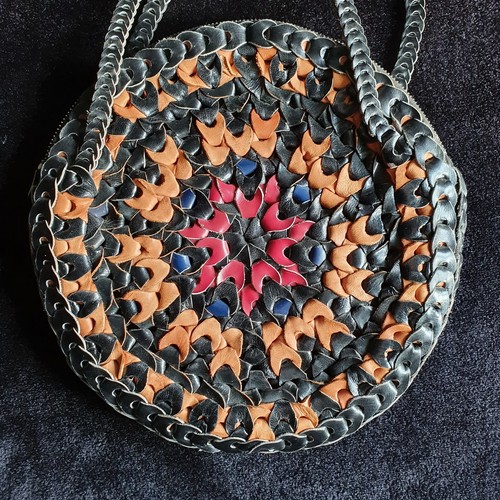 Vintage circular handbag - circular,