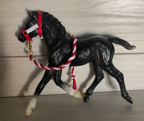 Breyer horse classic - breyer, size