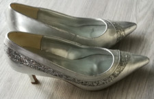 The Shoe Tailor silver
