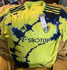 Leeds United 2022/23 Away Kit - With Tags
