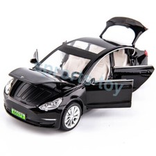 1:32 Tesla Model 3 Diecast