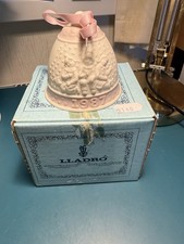 Vintage LLadro porcelain 1987 Bell