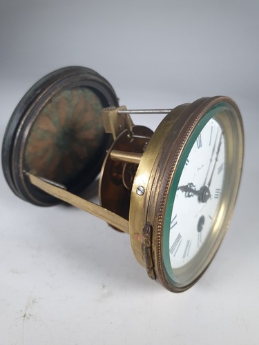 Antiq french brass clock - ​antiq.,