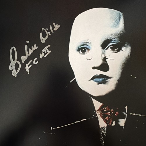 Barbie wilde signed hellraiser - wilde,