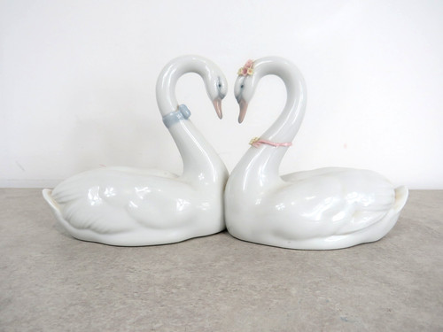 Lladro endless love heart - love",