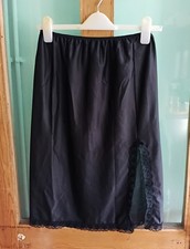 Vintage BHS black nylon Half
