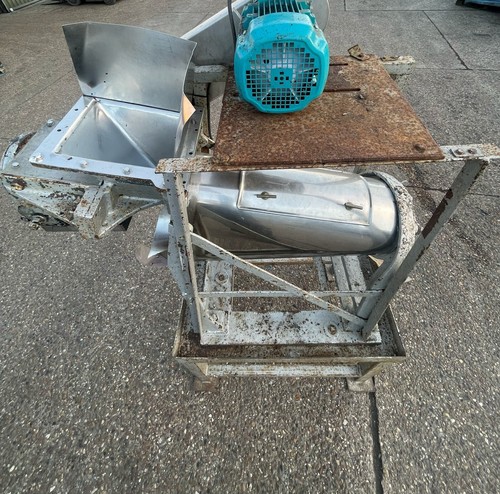 Fruit pulper puree machine - pulper/puree,