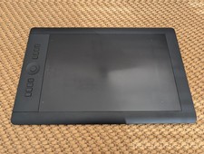 Wacom Intuos Pro - Large with Pen and cable. PTH-851